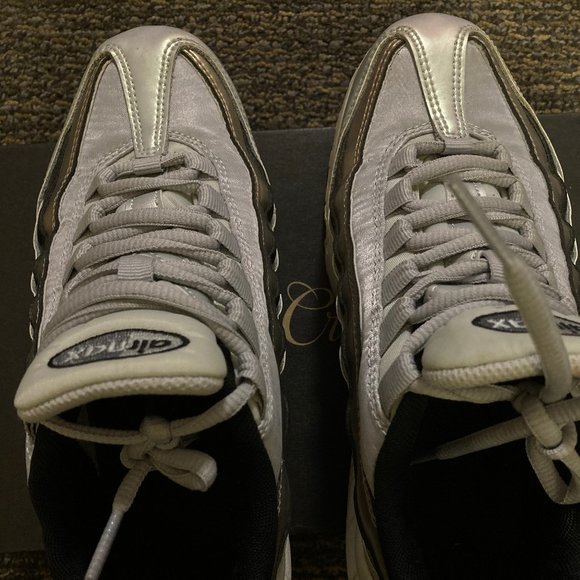 Nike AirMax - Picture 1 of 7